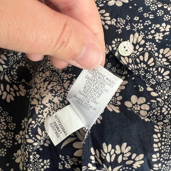 J. Jill Navy and Tan Floral Paisley Shirt Button-Up Blouse Women's Medium - Picture 7 of 7